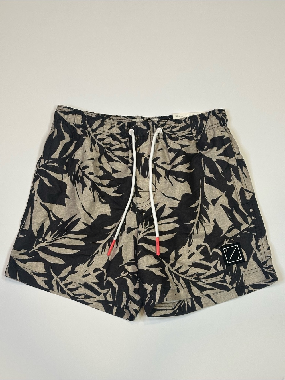 American Eagle Outfitters 5" Floral Swim Trunks |‎ Haze Grey | XS